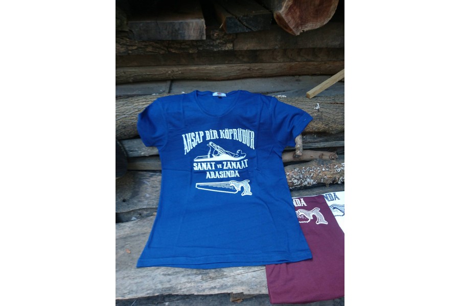Mesleki T-shirt Ahşap Bir Köprüdür - Şıklık ve Konfor